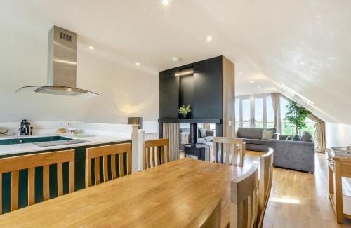 Middlezoy Resort | Windmill Retreat