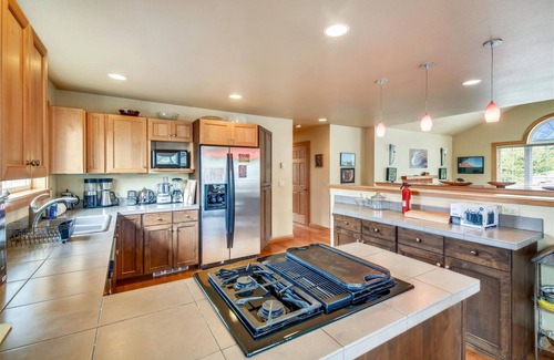 Downtown Cannon Beach House | Windrush - Beachcomber Vacation Homes