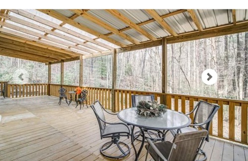 Ellijay Cabin | Windsong at Carte's Cabin