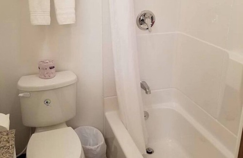 Windsor Hotel | Windsor Crossroads Motel