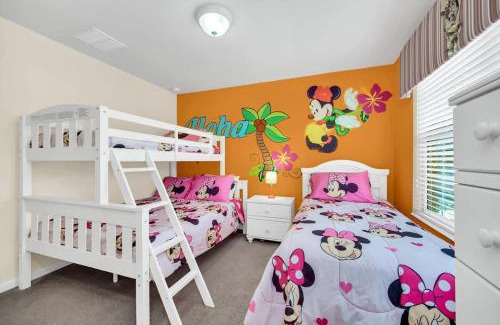 Windsor Hills House | Windsor Hills Dream Private Screened Pool Home