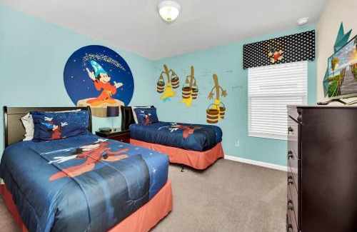 Windsor Hills House | Windsor Hills Dream Private Screened Pool Home