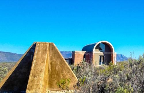 Scheepersrus Villa | Windvogels - Off Grid
