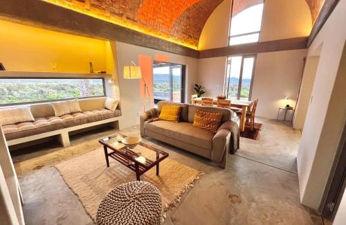 Scheepersrus Villa | Windvogels - Off Grid