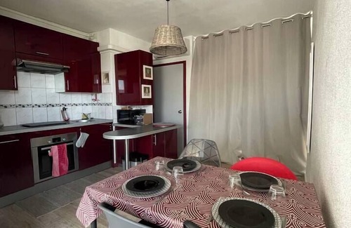 Saint-Hippolyte Apartment | Windy Barcarès : 200m from the sea