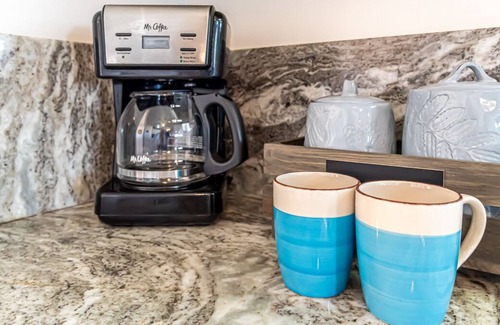 Alabama Gulf Coast House | Windy Cove! Plenty of room for the whole family. 5 minute walk to the beach!