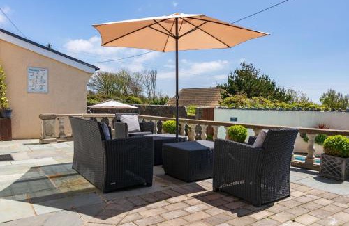 Mumbles House | Windy Ridge Cottage - 5 Bedroom Holiday Home - Oxwich