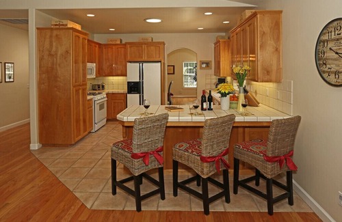Los Olivos House | Wine Barrel Cottage - Graceful Charm and Fun in Los Olivos