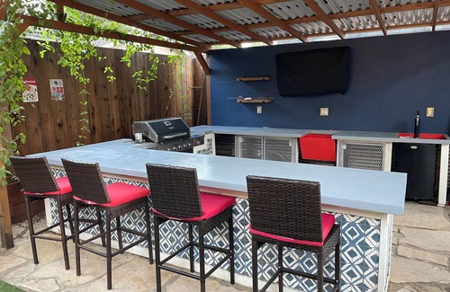 Boyes Hot Springs House | Wine country home with private, backyard oasis. Pet friendly. 40% monthly disc.