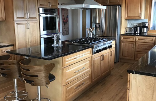 Newberg House | Wine country with views