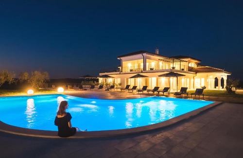 Nova Vas Hotel | Wine Residence Cattunar