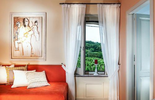 Milo House | Wine Resort Villagrande