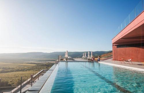 Motovun Hotel | Winery & Design hotel ROXANICH
