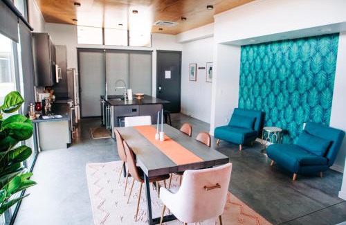 Quincy House | Winery, Gorge, & Hot Tub Escape - Unforgettable!