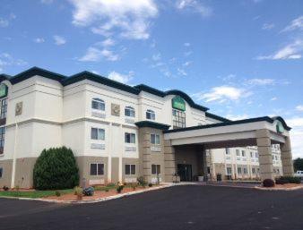 Pueblo Hotel | Wingate by Wyndham Pueblo