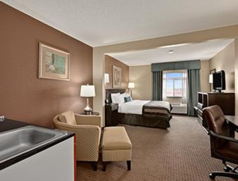 Pueblo Hotel | Wingate by Wyndham Pueblo