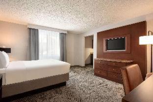 South Bend Hotel | Wingate by Wyndham South Bend - Notre Dame