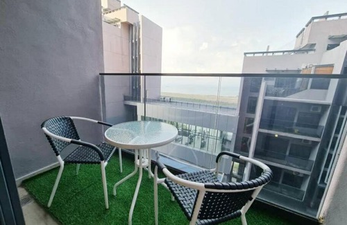 Taman Melaka Raya Apartment | WinnieThePooh#BathtubPoolSeaview