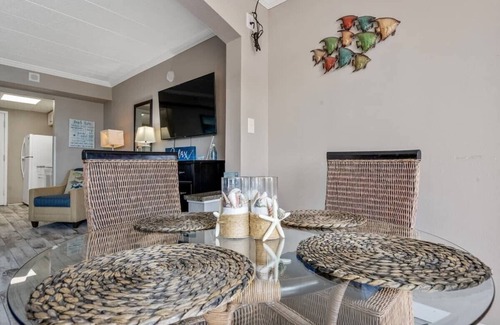 Myrtle Beach Condo | WINTER RATES! Incredible Poolside Suite@Caravelle!
