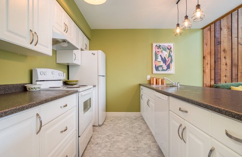 Courtenay House | Winter Wren Mount Washignton Village