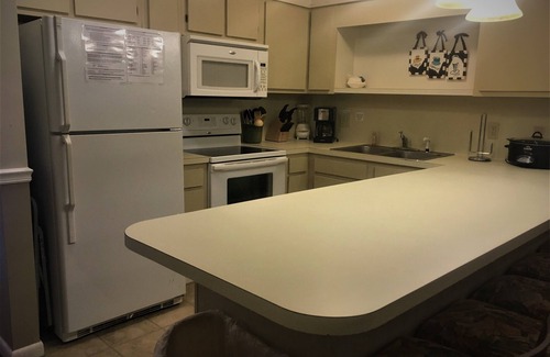 Ghent Apartment | Winterplace Condo D306