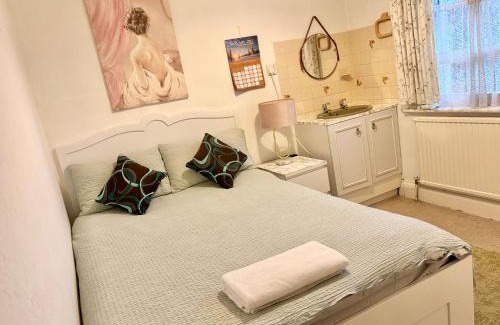 Bournemouth House | Winton house home stay