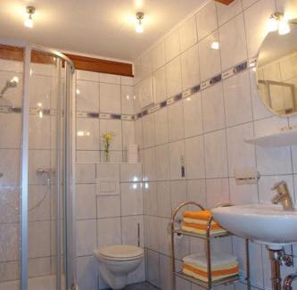 Eisenstadt House | Winzerzimmer - Weingut Tinhof