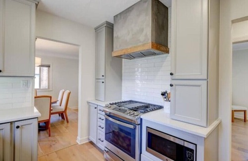 Des Moines House | Wish Flower Retreatnn