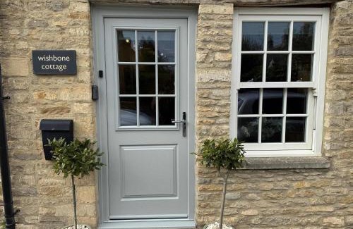 Fairford House | Wishbone Cottage In The Cotswolds