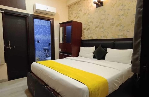 Dewas Hotel | Wishotel Premier Hotel Ringas