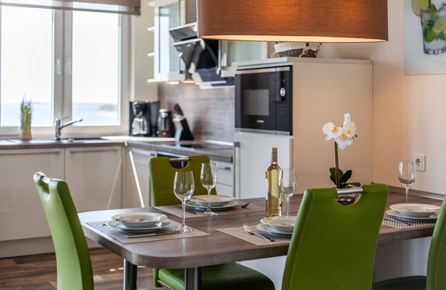 Gohren Apartment | With sea view and balcony, use of swimming pool and sauna - Sea view apartment 70