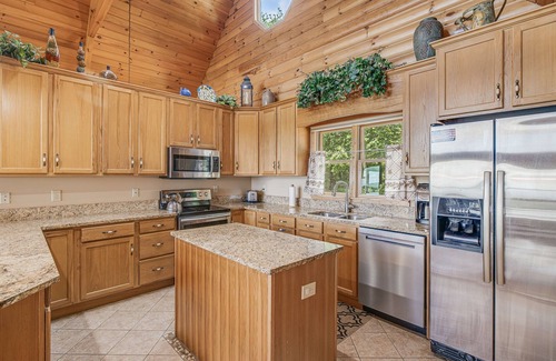 Wolf Laurel Cabin | Wit’s End @ Wolf Laurel Resort with the Best views in WNC, access to amenities