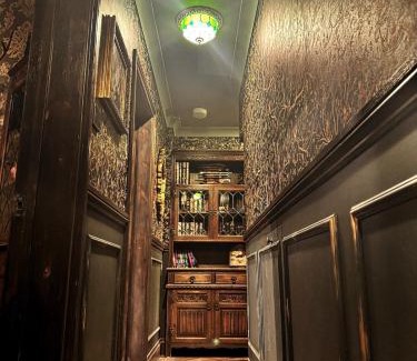 Kings Langley Apartment | Wizards Retreat - 8 Mins to Warner Bros Studio!