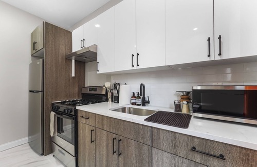 Upper Roseville Apartment | Wkly Discount Cozy 1br Sleeps 5 NYC 30Min