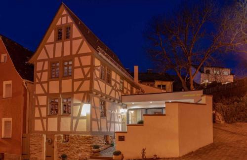 Niederbrechen House | Wohnen im Denkmal