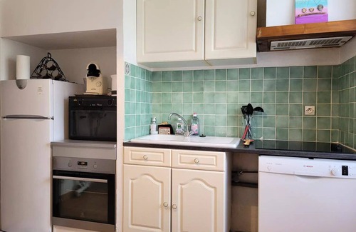 Barcelonnette Apartment | Wohnung T3, für 5 Personen, Residenz mit privatem Parkplatz im Freien, in der Nähe des Golfs und Barcelonnette