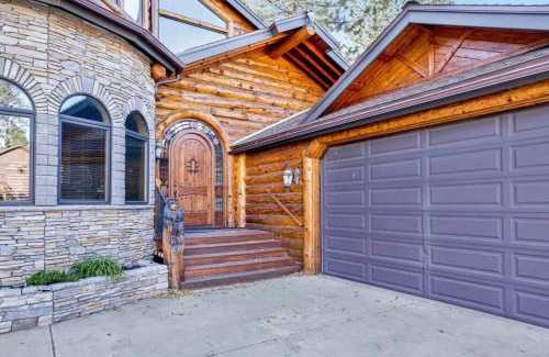 Big Bear Lake House | Wolf Creek Castle at Bear Mountain~ Hot Tub~ Games