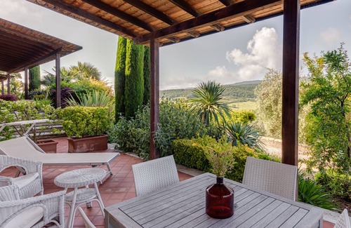 Casole d'Elsa Apartment | Wonderful apartment in a Tuscan farmhouse with swimming pool and panoramic terrace