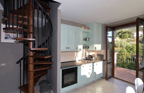 Limonta Apartment | Wonderful front lake apartment near Bellagio