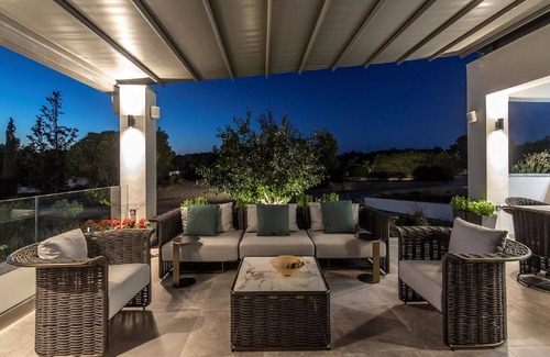 Kosta Villa | Wonderful Kranidi Villa | Villa Dolce Azzurra | Private Pool | Exercising.