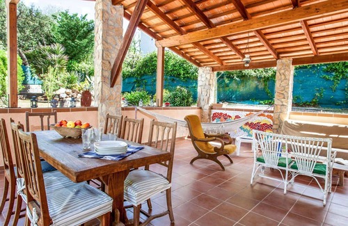 Can Carbonell House | Wonderful private villa for 6 people with WIFI, private pool, TV, terrace, pets allowed and park.