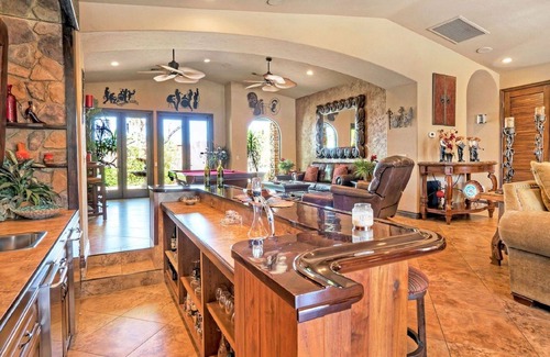 Palm Desert House | Wonderful Palm Desert Location next to El Paseo Shopping and Dining District