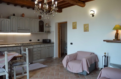 Lisciano Niccone Villa | Wonderful private villa with WIFI, private pool, A/C, TV, terrace, panoramic view, close to Cortona