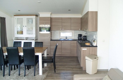 West-Graftdijk House | Wonderful private villa for 6 guests with WIFI, TV and terrace