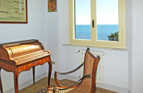 San Piero a Grado Villa | Wonderful private villa for 9 people with WIFI, TV, patio and pets allowed