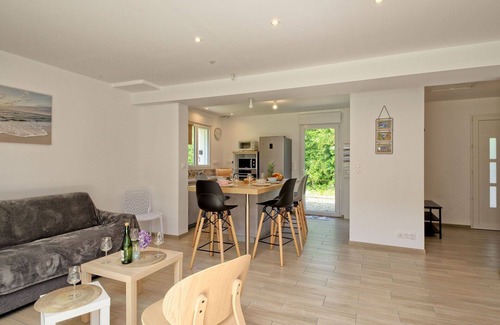 Plougrescant House | Wonderful private villa for 4 people with TV and terrace