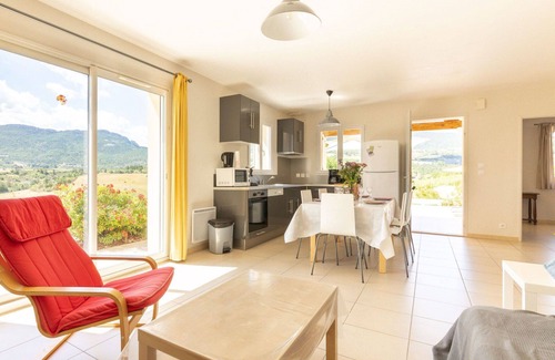 Sainte-Jalle House | Wonderful private villa for 6 people with private pool, WIFI, TV, terrace and pets allowed
