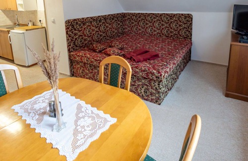 Vysoka House | Wonderful private villa for 4 people with WIFI, TV, patio and parking
