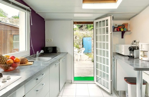 Hanvec House | Wonderful private villa for 4 guests with TV, terrace, pets allowed and parking