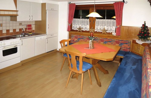 Distelberg House | Wonderful private villa for 8 people with WIFI, pool, TV and patio